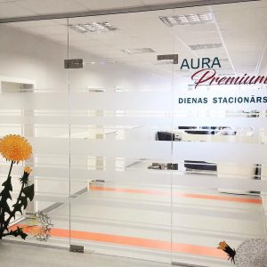 Pilnstikla starpsienas